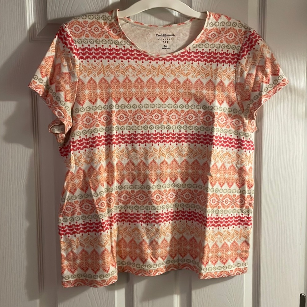 Patterned tee - Picture 1 of 4